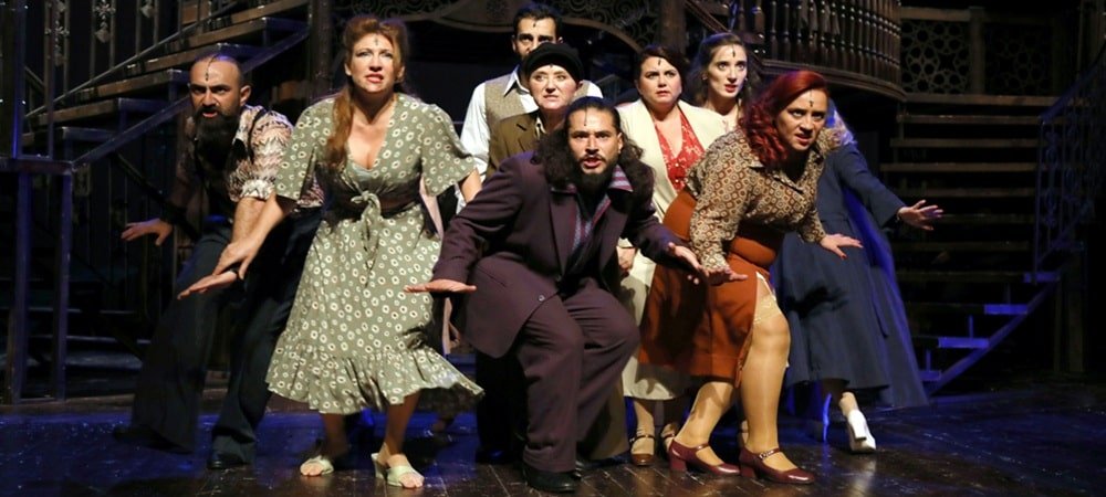 ŞEHRİN TİYATROSU “FOSFORLU CEVRİYE” OYUNUYLA BÜYÜKÇEKMECE’DE 