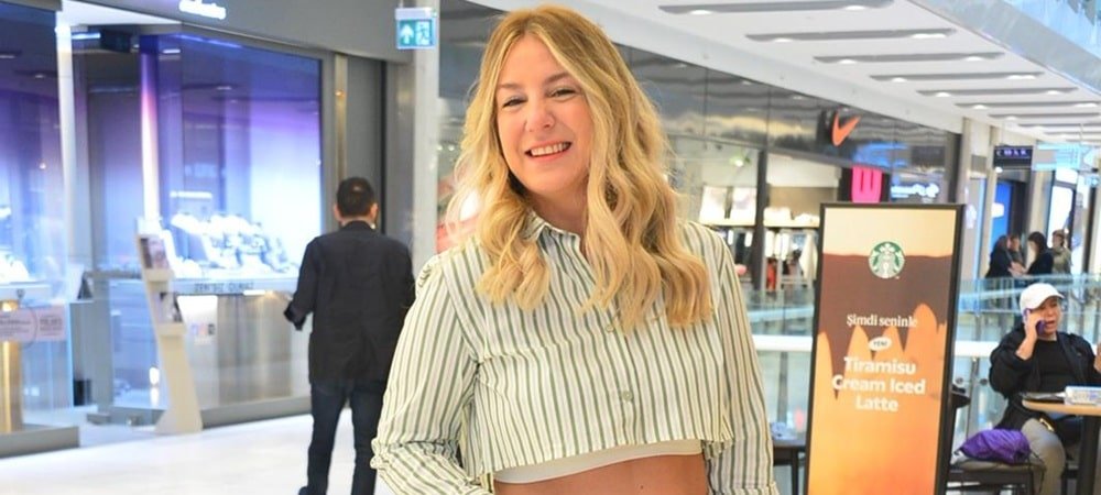 TAN’DAN ŞARKI BEKLİYOR