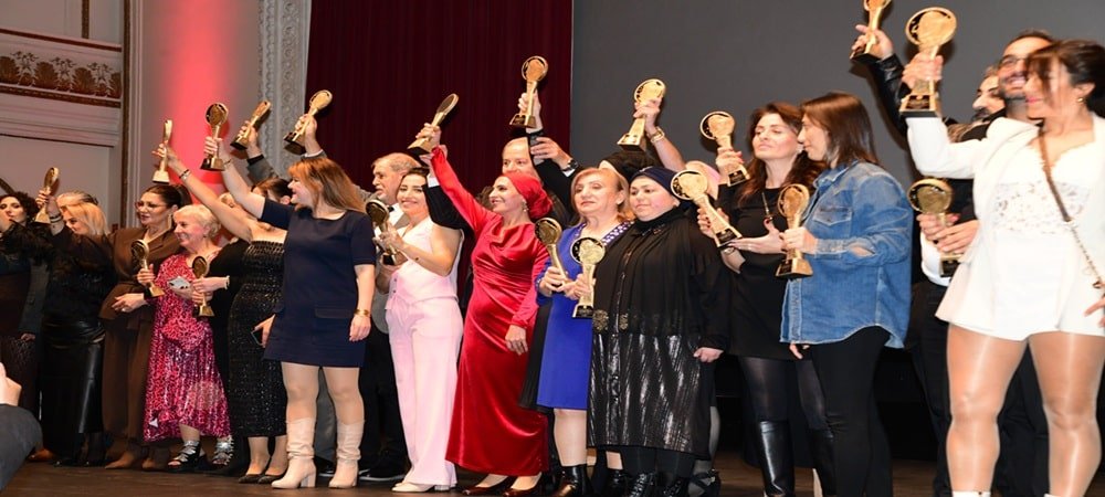 Kuaförlerin buluşma gecesi